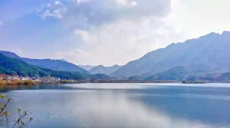 캠핑의 밤을 환하게 밝혀줄 랜턴 선택 가이드와 추천 리스트